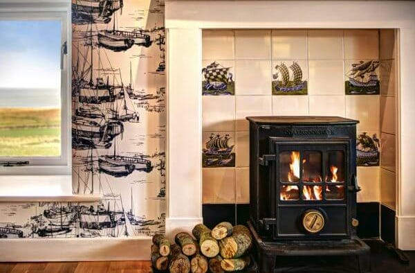 Decorative fire place